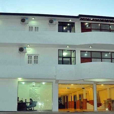 Lanka Beach Hotel Ettukala Екстериор снимка