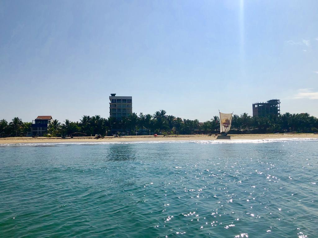 Lanka Beach Hotel Ettukala Екстериор снимка