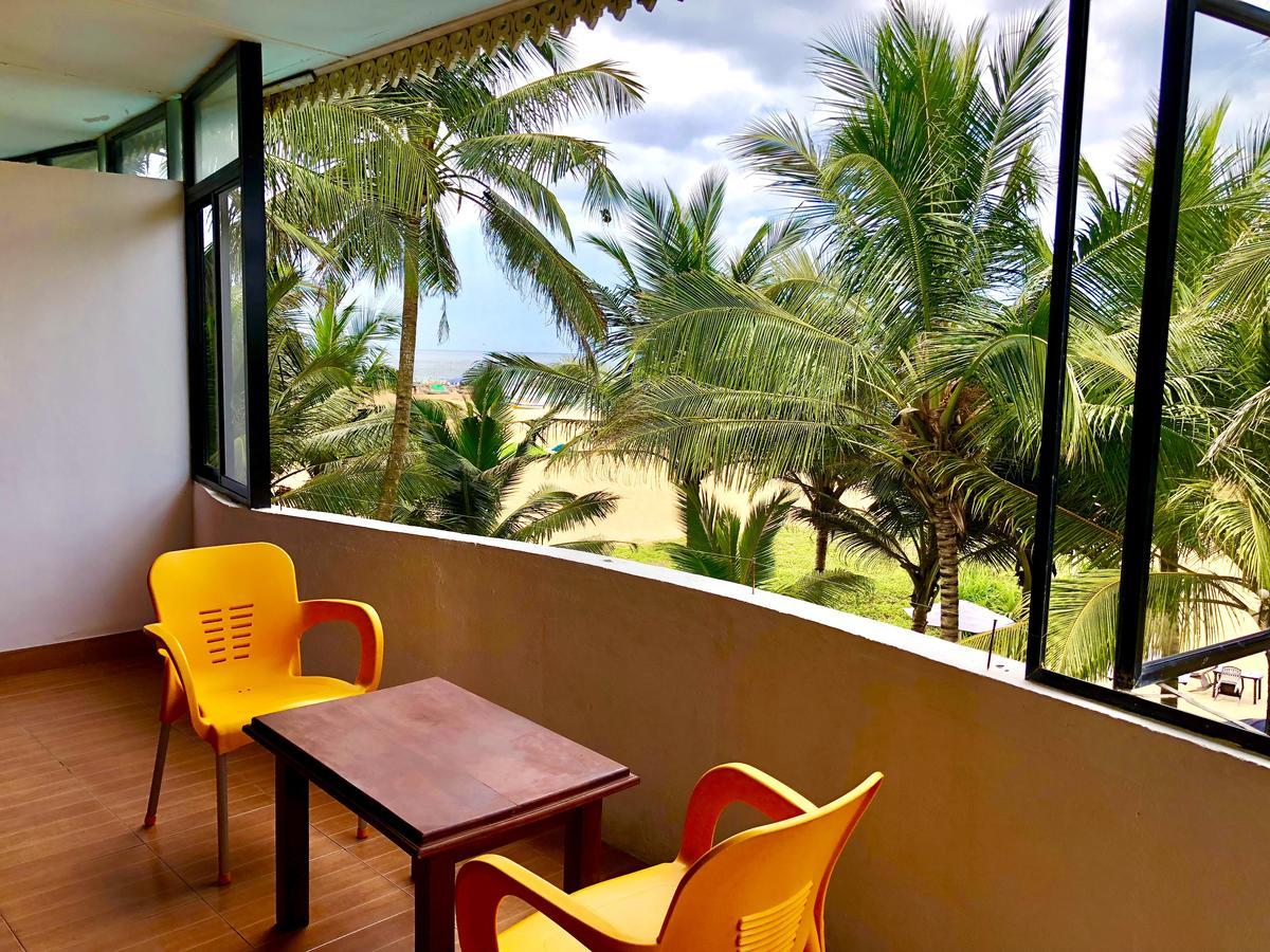 Lanka Beach Hotel Ettukala Екстериор снимка