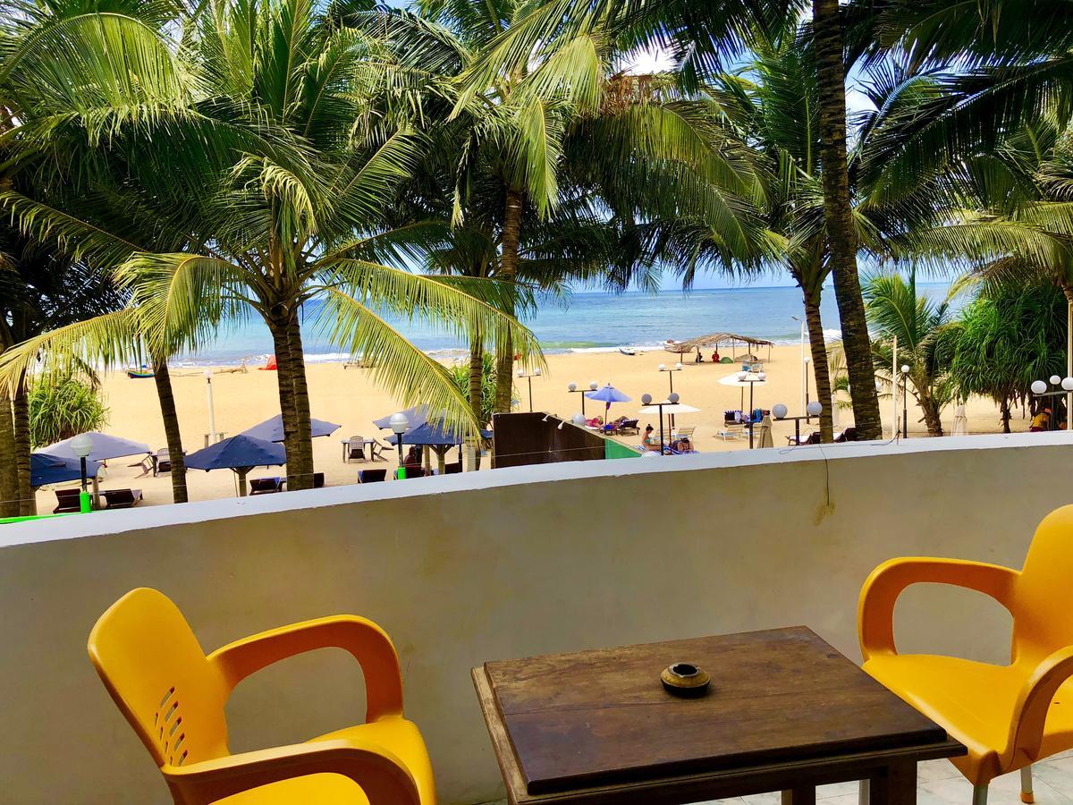 Lanka Beach Hotel Ettukala Екстериор снимка