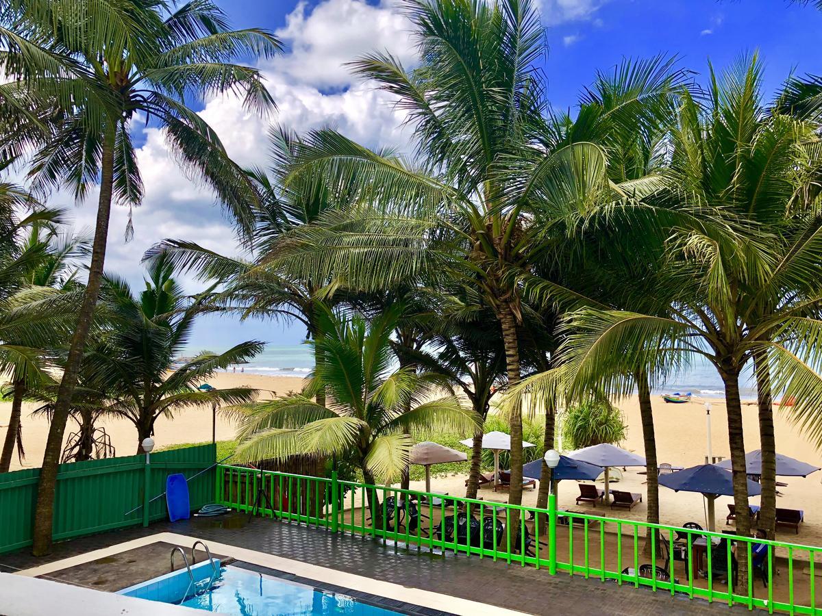 Lanka Beach Hotel Ettukala Екстериор снимка